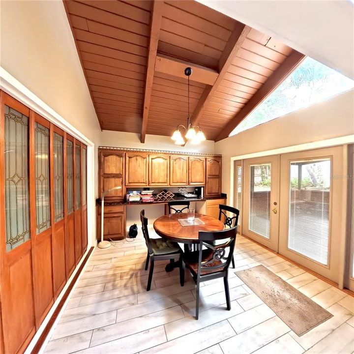 На продажу: $445,000 (3 спален, 2 ванн, 1905 Квадратных фут)