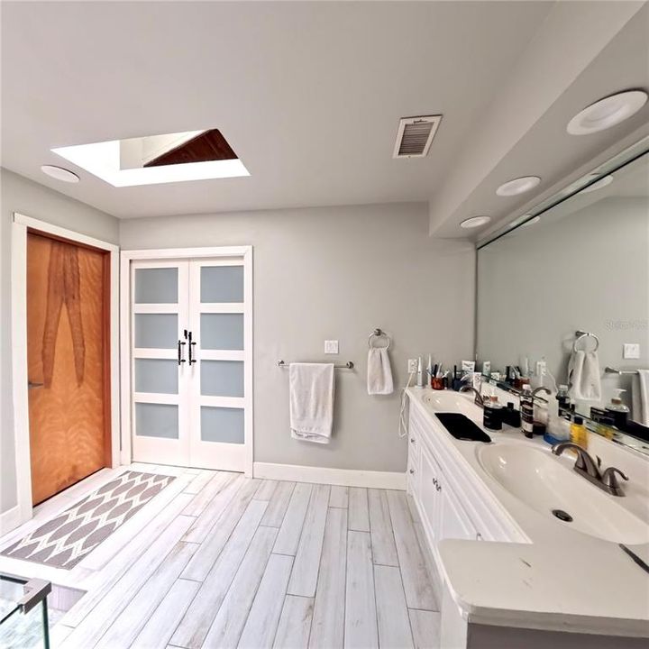 На продажу: $445,000 (3 спален, 2 ванн, 1905 Квадратных фут)