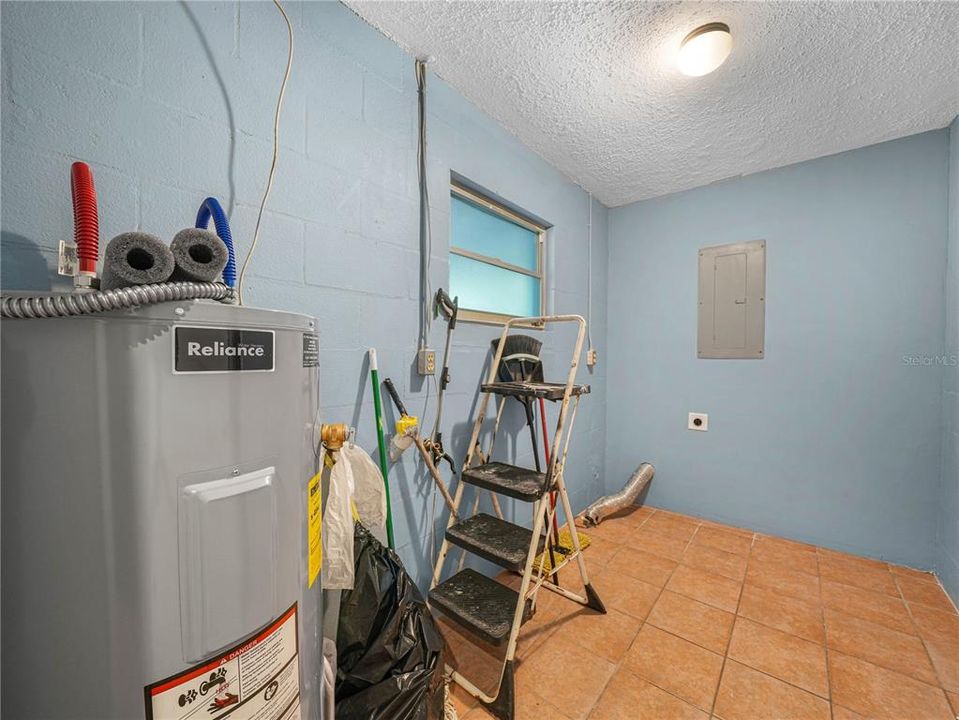 En Venta: $270,000 (3 camas, 1 baños, 1011 Pies cuadrados)