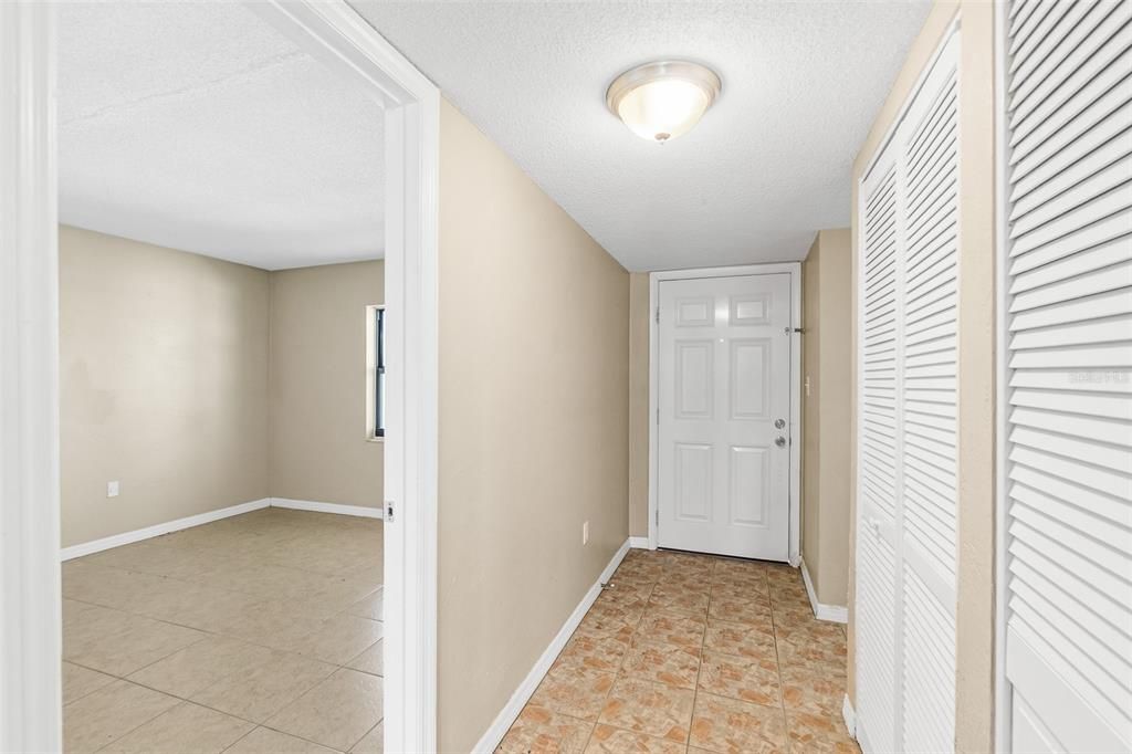 For Sale: $339,000 (2 beds, 2 baths, 1213 Square Feet)
