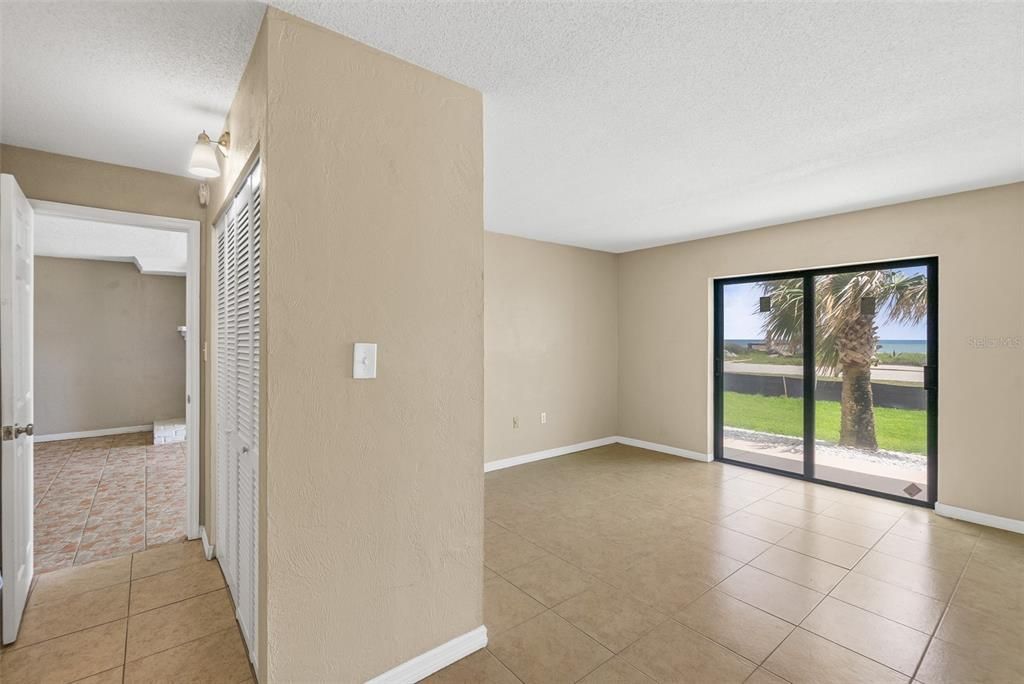 For Sale: $339,000 (2 beds, 2 baths, 1213 Square Feet)