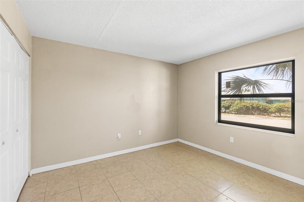 For Sale: $339,000 (2 beds, 2 baths, 1213 Square Feet)