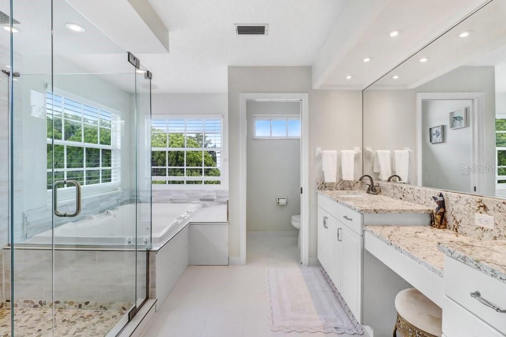 For Sale: $950,000 (4 beds, 4 baths, 3465 Square Feet)