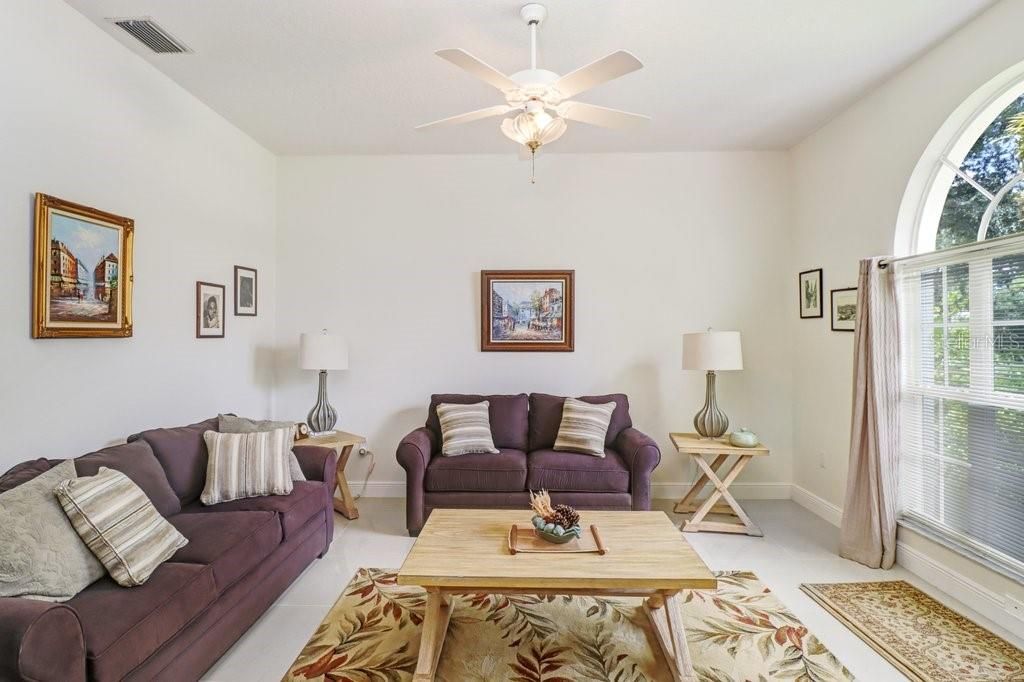 For Sale: $950,000 (4 beds, 4 baths, 3465 Square Feet)