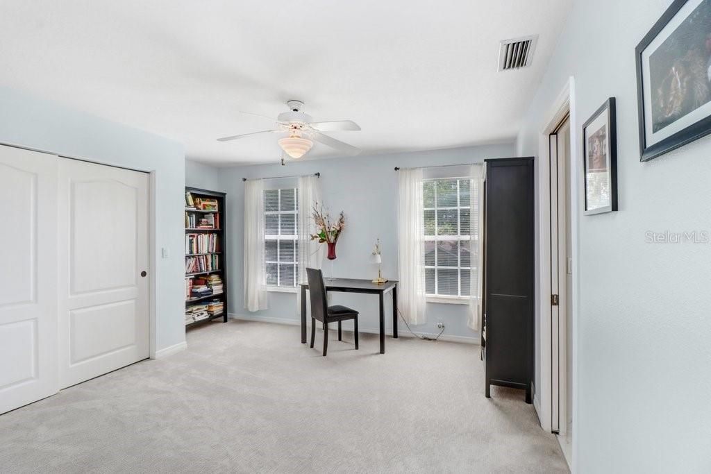For Sale: $950,000 (4 beds, 4 baths, 3465 Square Feet)