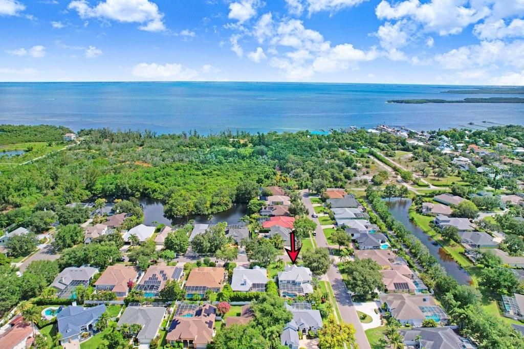 For Sale: $950,000 (4 beds, 4 baths, 3465 Square Feet)
