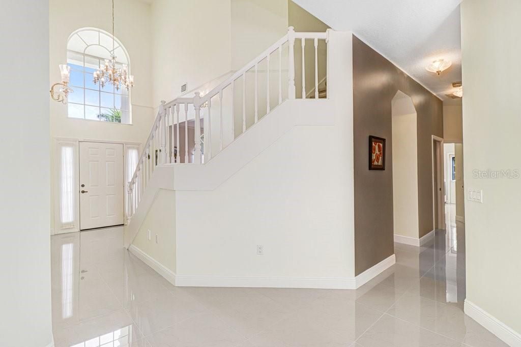 For Sale: $950,000 (4 beds, 4 baths, 3465 Square Feet)