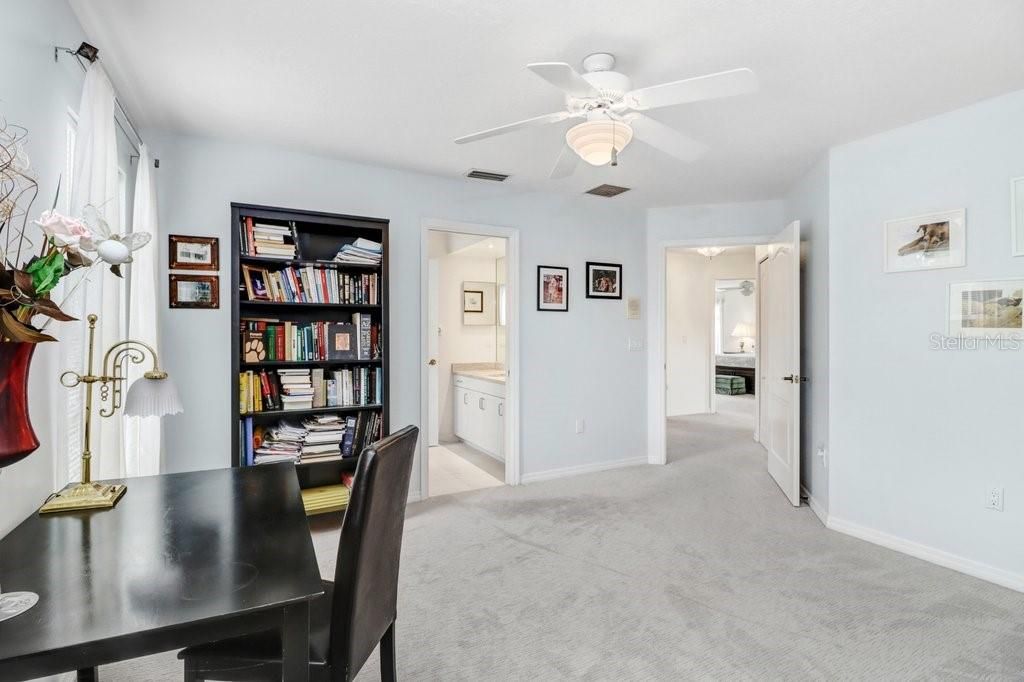 For Sale: $950,000 (4 beds, 4 baths, 3465 Square Feet)