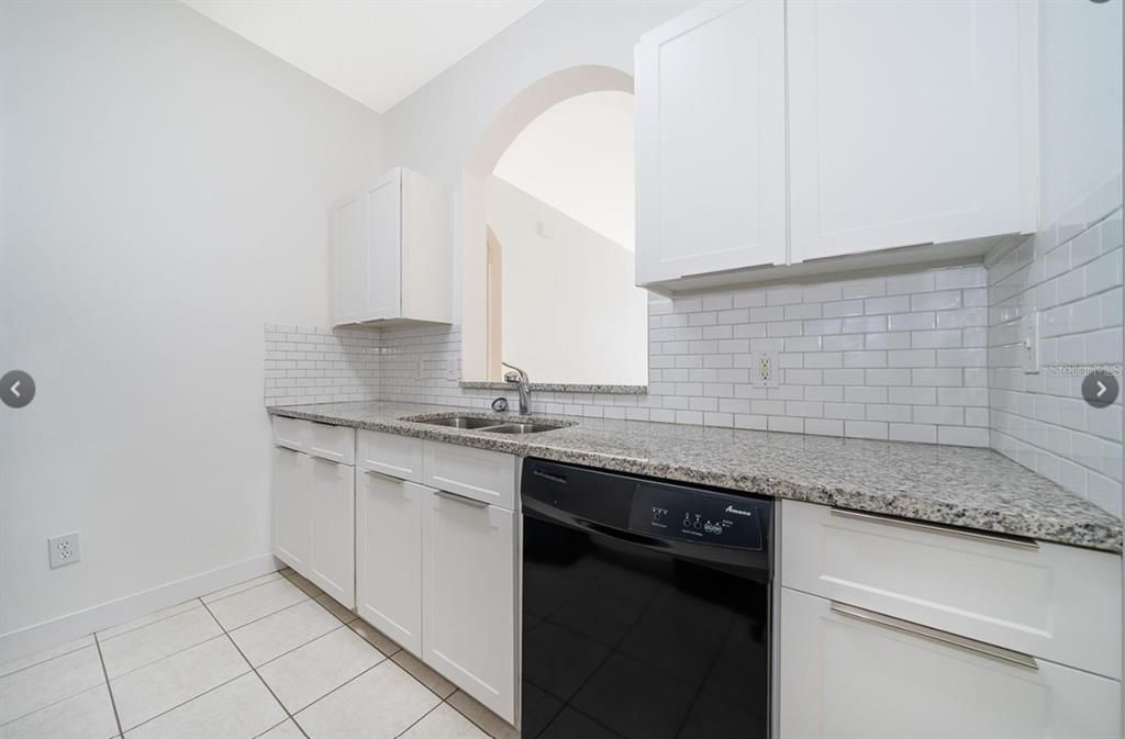 En Renta: $1,695 (2 camas, 2 baños, 1050 Pies cuadrados)