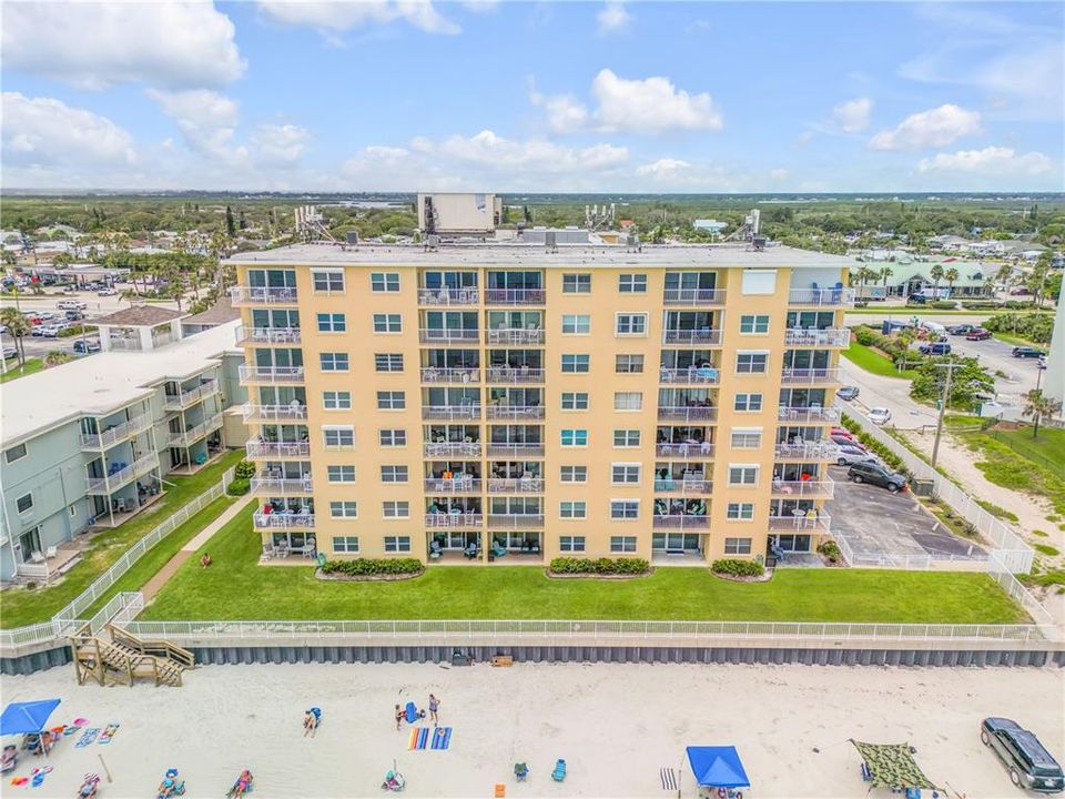 На продажу: $399,000 (2 спален, 2 ванн, 1060 Квадратных фут)