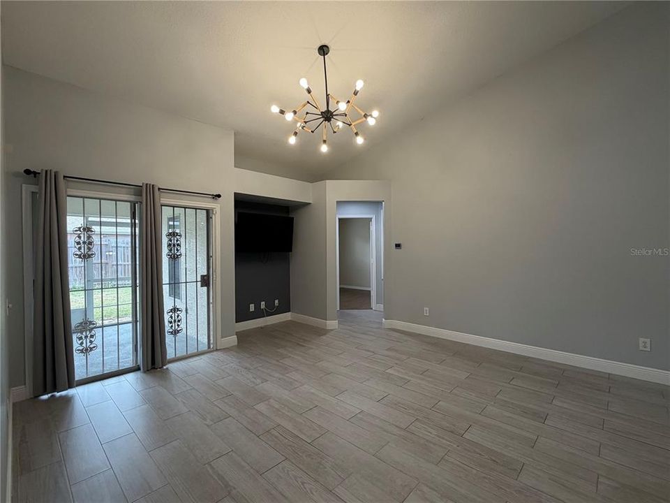 For Sale: $455,000 (3 beds, 2 baths, 1580 Square Feet)