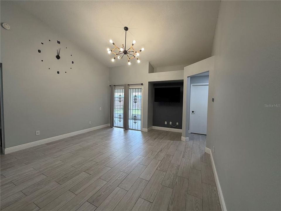 For Sale: $455,000 (3 beds, 2 baths, 1580 Square Feet)