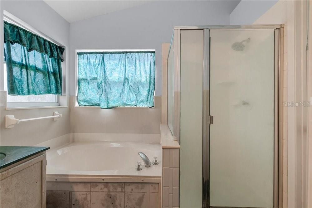 En Venta: $499,000 (4 camas, 2 baños, 2068 Pies cuadrados)