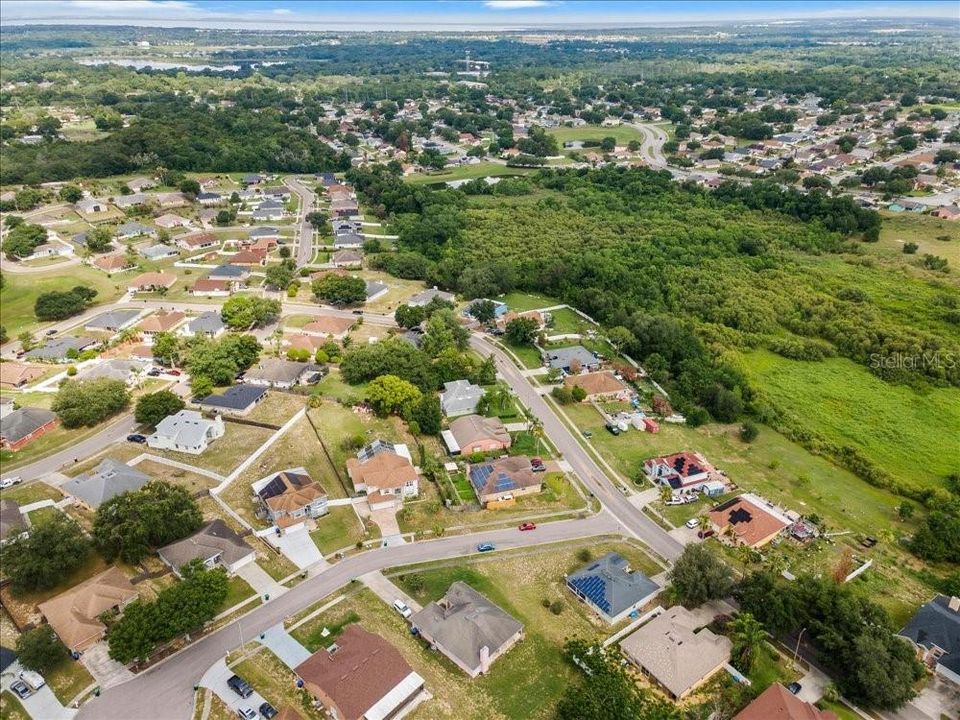 En Venta: $499,000 (4 camas, 2 baños, 2068 Pies cuadrados)