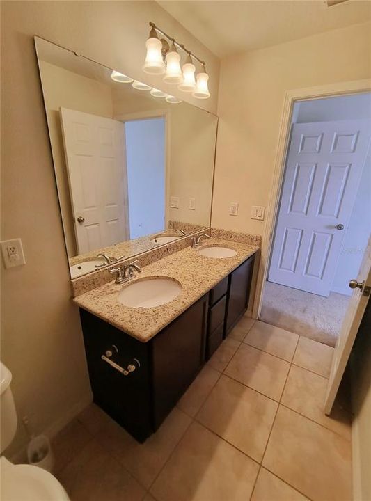 En Venta: $225,000 (2 camas, 2 baños, 1280 Pies cuadrados)