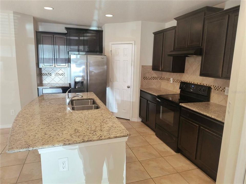 En Venta: $225,000 (2 camas, 2 baños, 1280 Pies cuadrados)