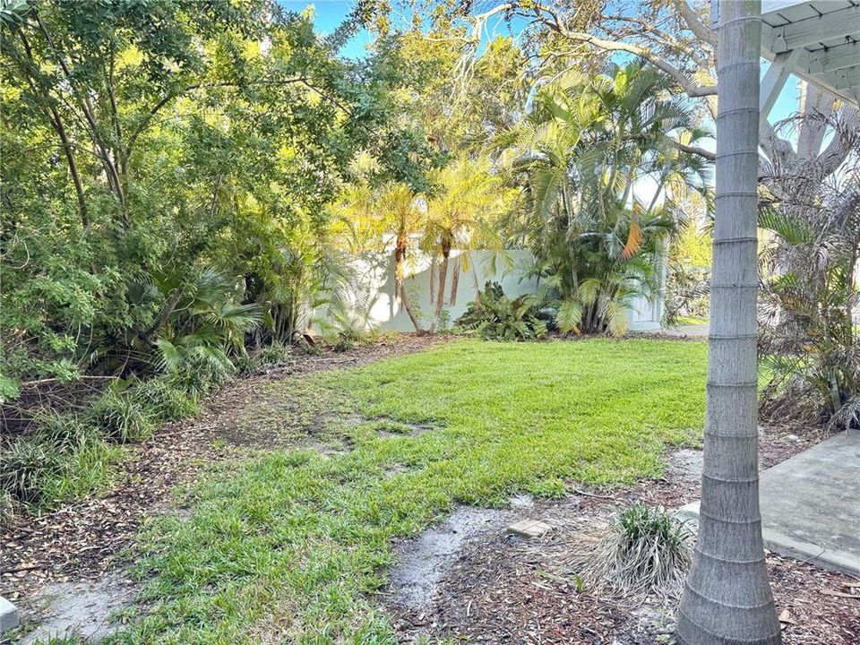 For Sale: $499,000 (3 beds, 2 baths, 1566 Square Feet)