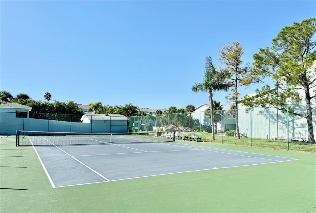 For Sale: $499,000 (3 beds, 2 baths, 1566 Square Feet)