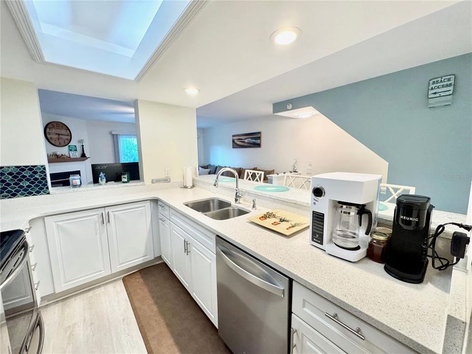 For Sale: $499,000 (3 beds, 2 baths, 1566 Square Feet)