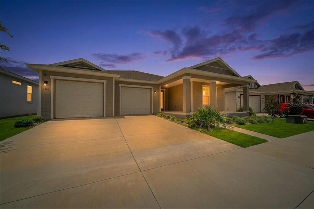 For Sale: $399,000 (3 beds, 2 baths, 2217 Square Feet)