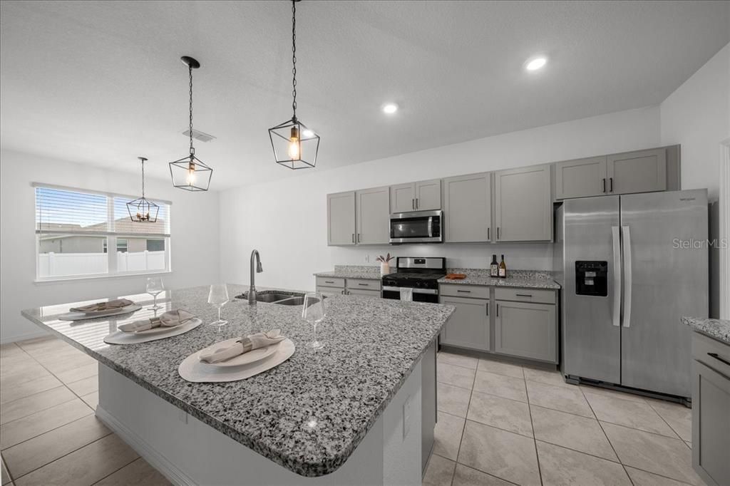 For Sale: $399,000 (3 beds, 2 baths, 2217 Square Feet)