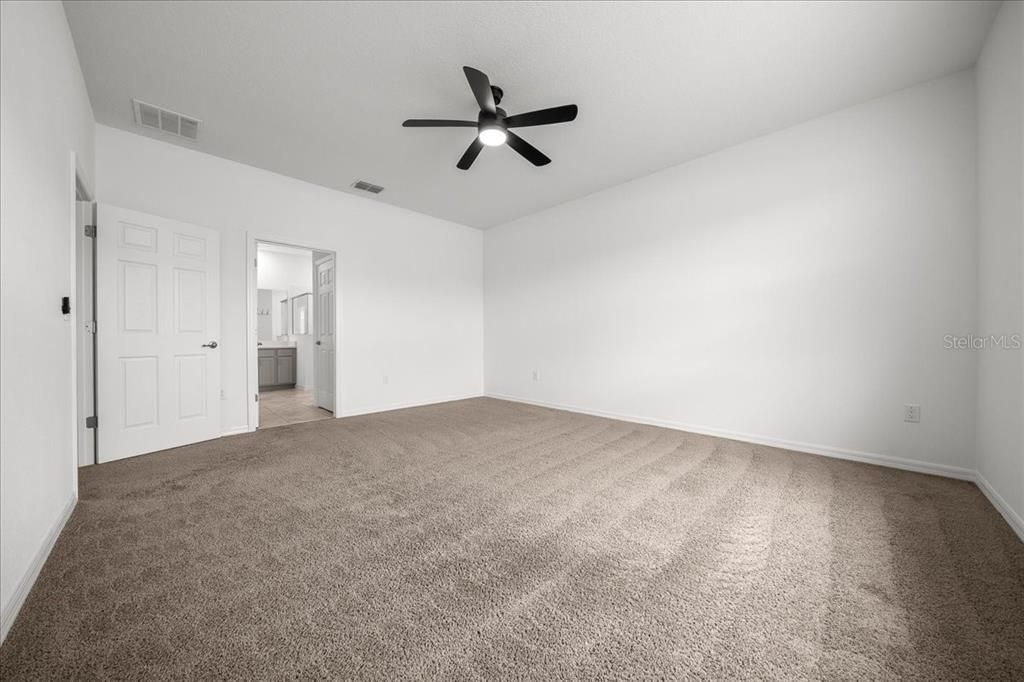 For Sale: $399,000 (3 beds, 2 baths, 2217 Square Feet)