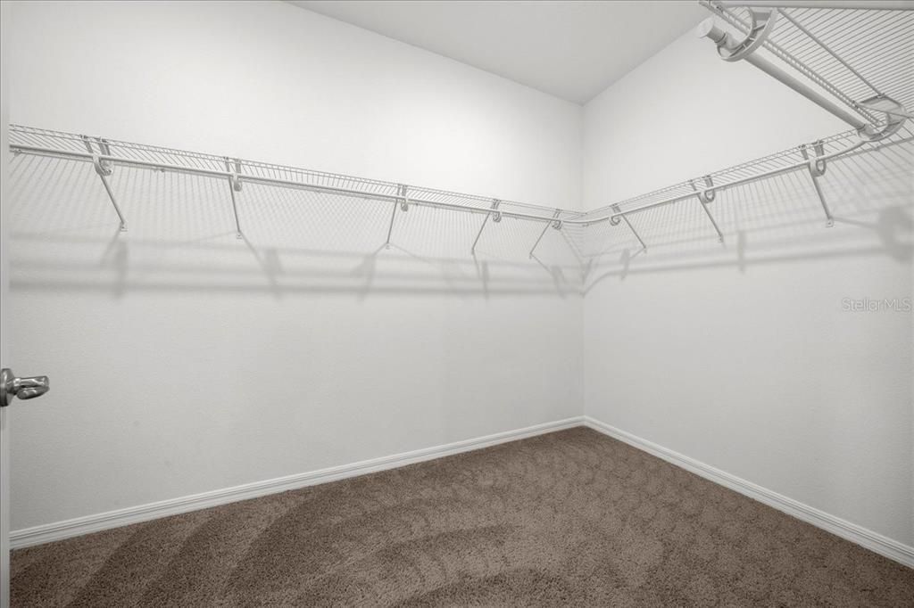 For Sale: $399,000 (3 beds, 2 baths, 2217 Square Feet)