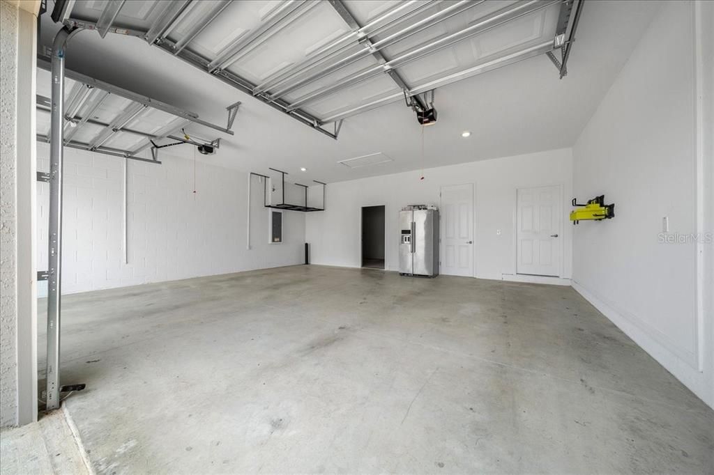 For Sale: $399,000 (3 beds, 2 baths, 2217 Square Feet)