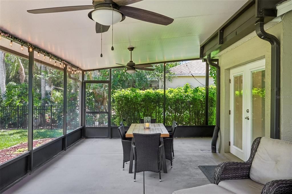 For Sale: $374,999 (3 beds, 2 baths, 1225 Square Feet)