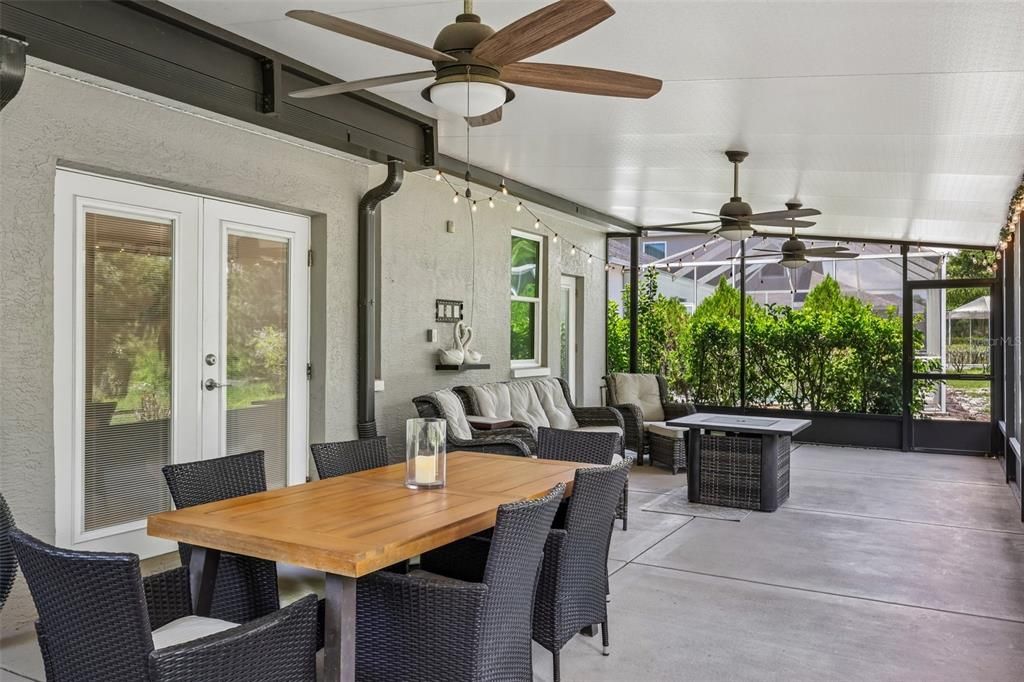 For Sale: $374,999 (3 beds, 2 baths, 1225 Square Feet)
