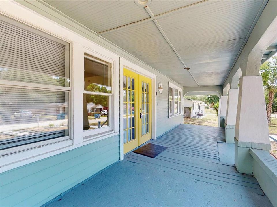 For Sale: $295,000 (4 beds, 2 baths, 1832 Square Feet)