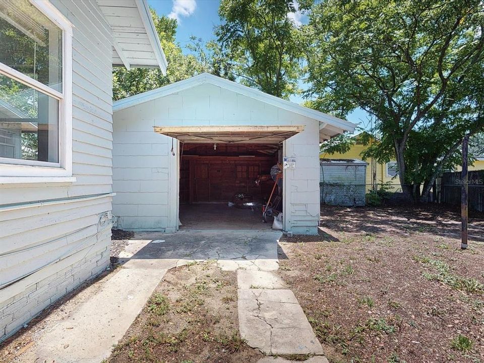 For Sale: $295,000 (4 beds, 2 baths, 1832 Square Feet)