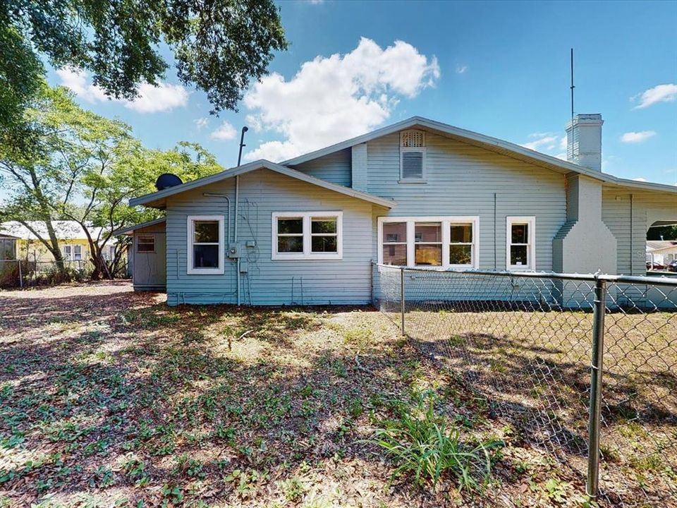 For Sale: $295,000 (4 beds, 2 baths, 1832 Square Feet)