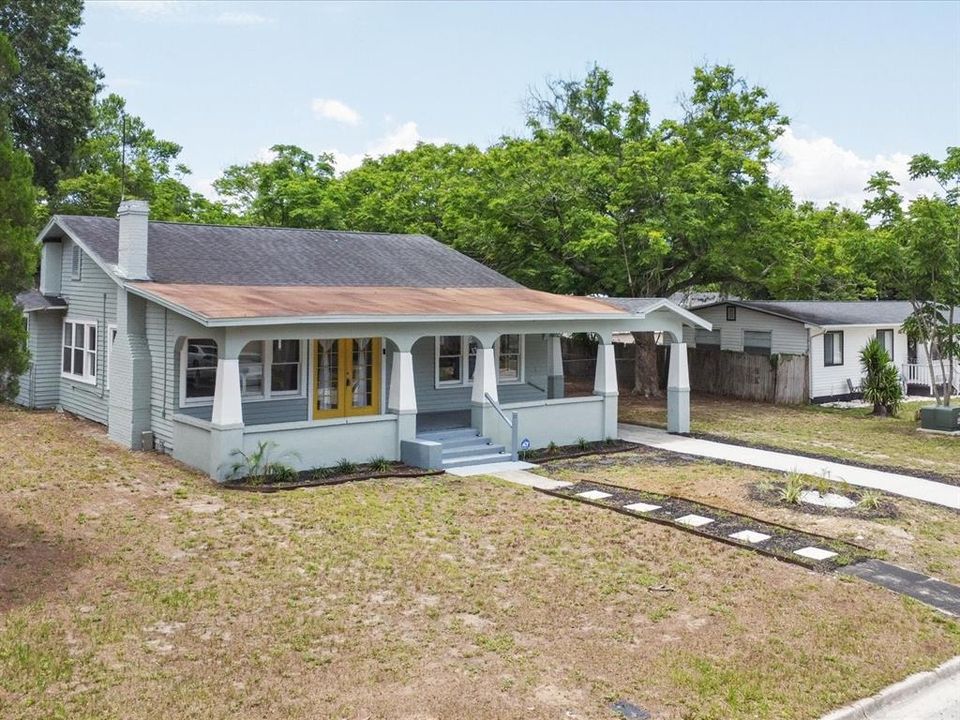 For Sale: $295,000 (4 beds, 2 baths, 1832 Square Feet)