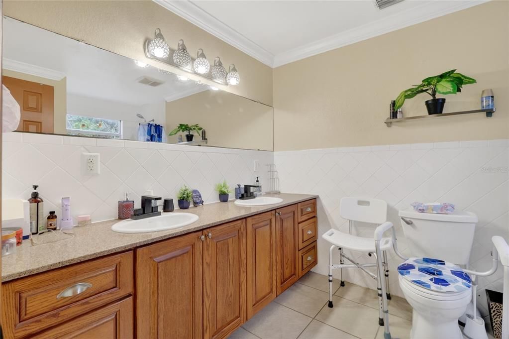 На продажу: $499,000 (3 спален, 2 ванн, 2208 Квадратных фут)