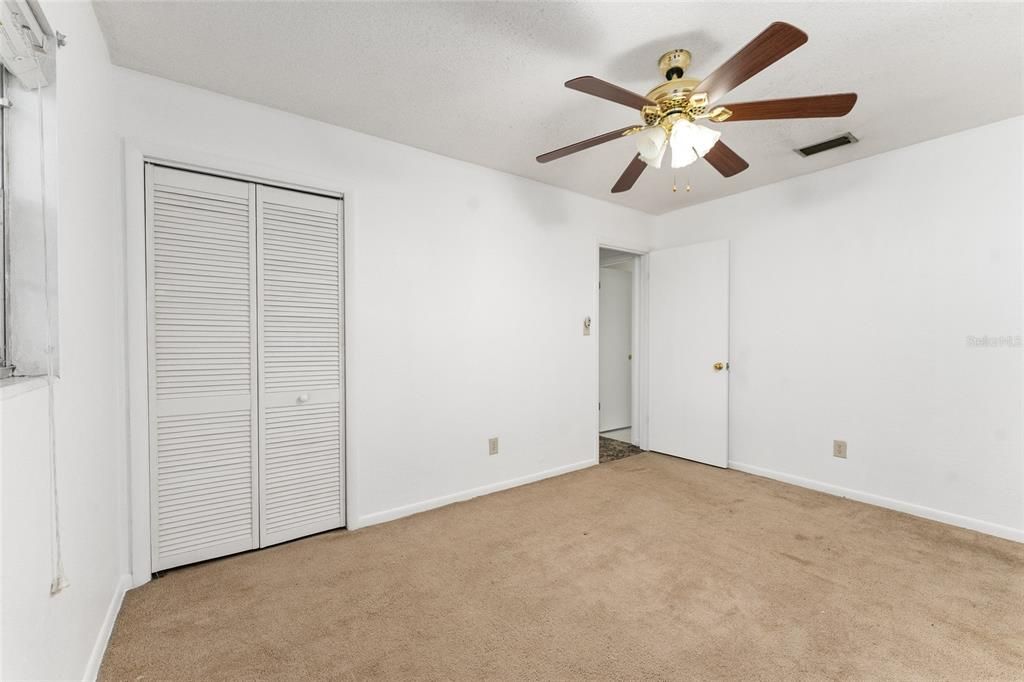 For Sale: $349,900 (4 beds, 3 baths, 2070 Square Feet)