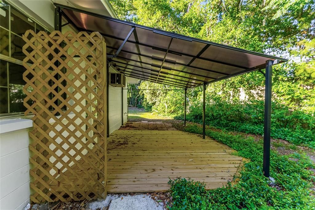 For Sale: $349,900 (4 beds, 3 baths, 2070 Square Feet)