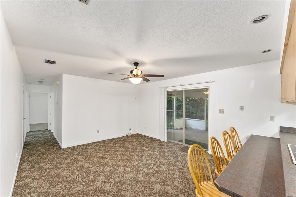 For Sale: $349,900 (4 beds, 3 baths, 2070 Square Feet)