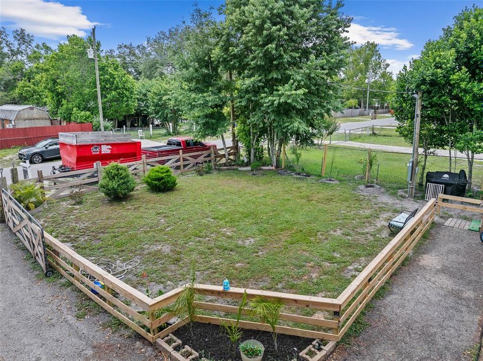 For Sale: $334,900 (5 beds, 3 baths, 1920 Square Feet)