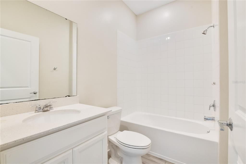 В аренду: $2,300 (3 спален, 2 ванн, 1080 Квадратных фут)