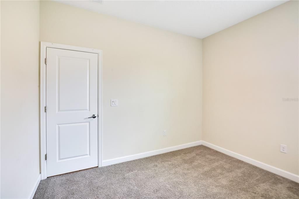 В аренду: $2,300 (3 спален, 2 ванн, 1080 Квадратных фут)