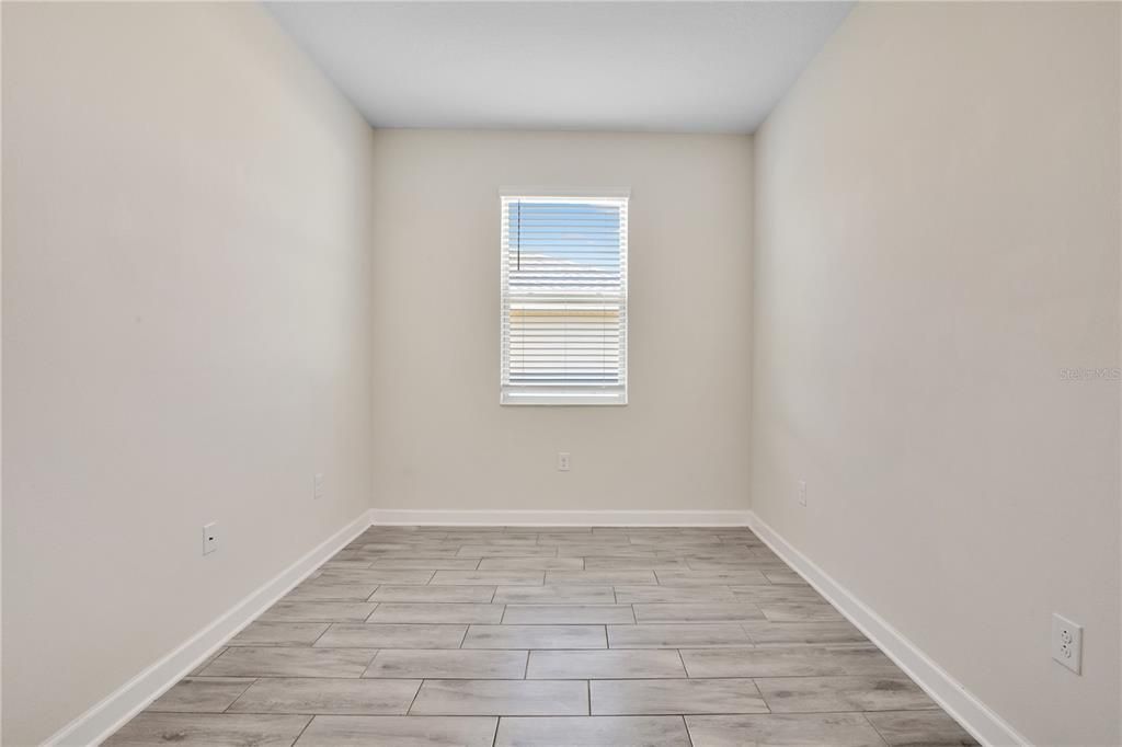 В аренду: $2,300 (3 спален, 2 ванн, 1080 Квадратных фут)