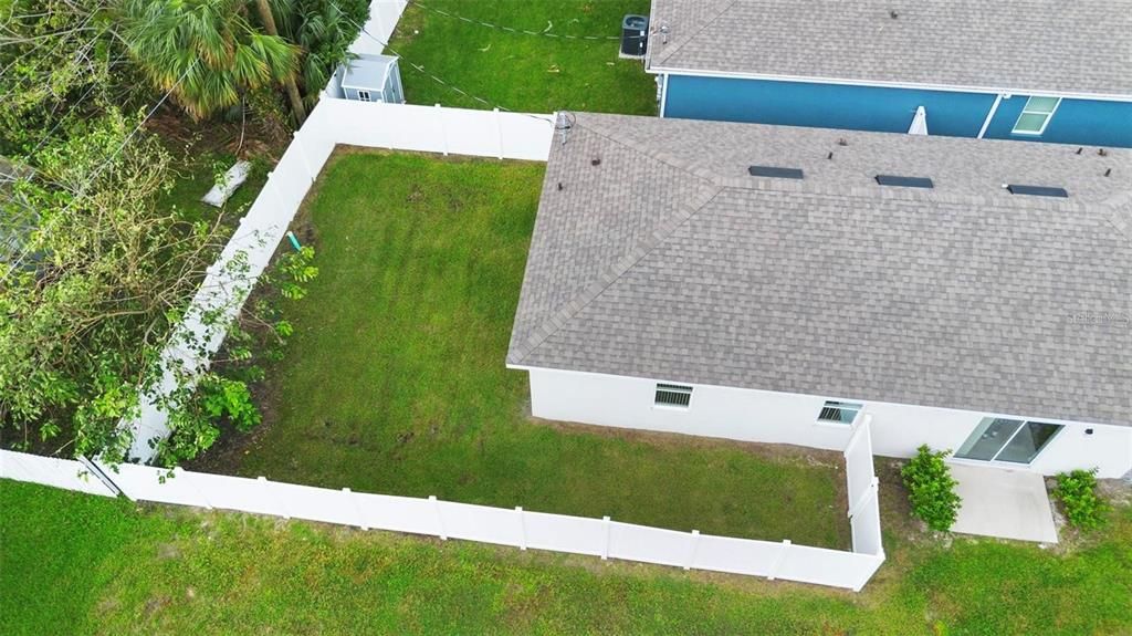 For Rent: $2,500 (3 beds, 2 baths, 1206 Square Feet)