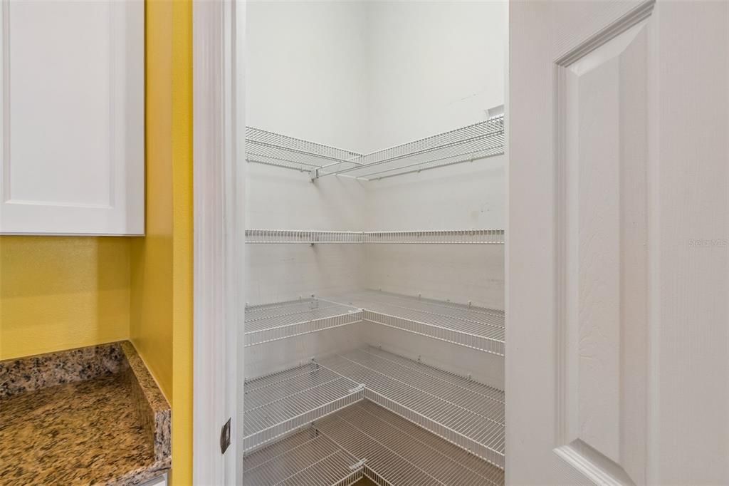 На продажу: $296,000 (2 спален, 2 ванн, 1489 Квадратных фут)