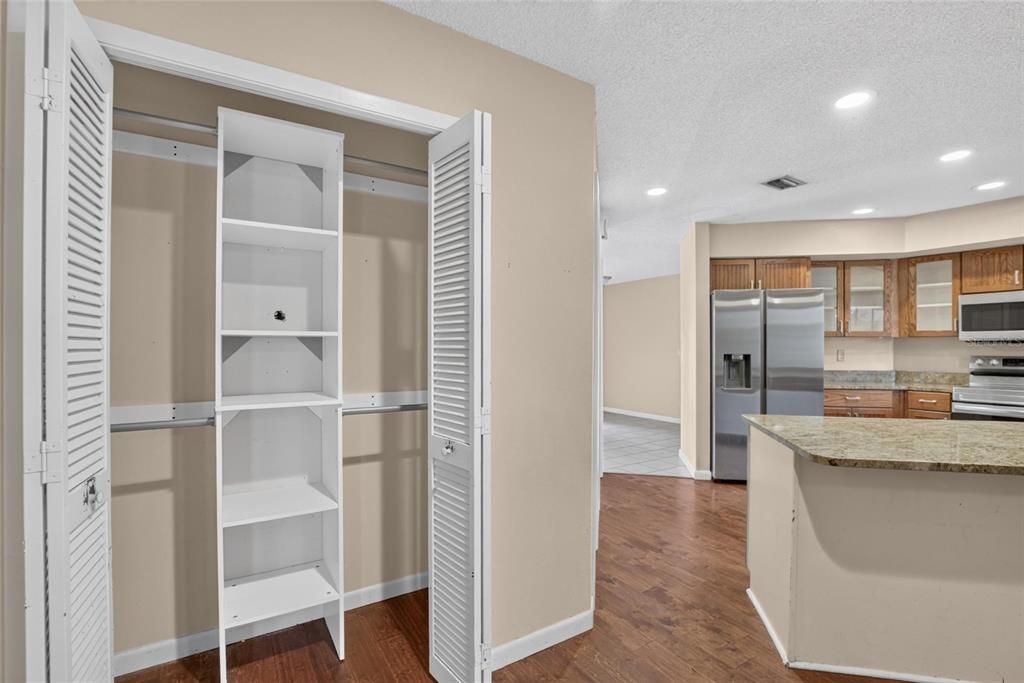 For Sale: $345,000 (4 beds, 2 baths, 1907 Square Feet)