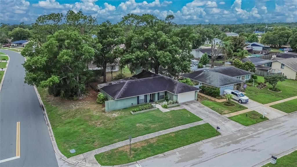 For Sale: $345,000 (4 beds, 2 baths, 1907 Square Feet)