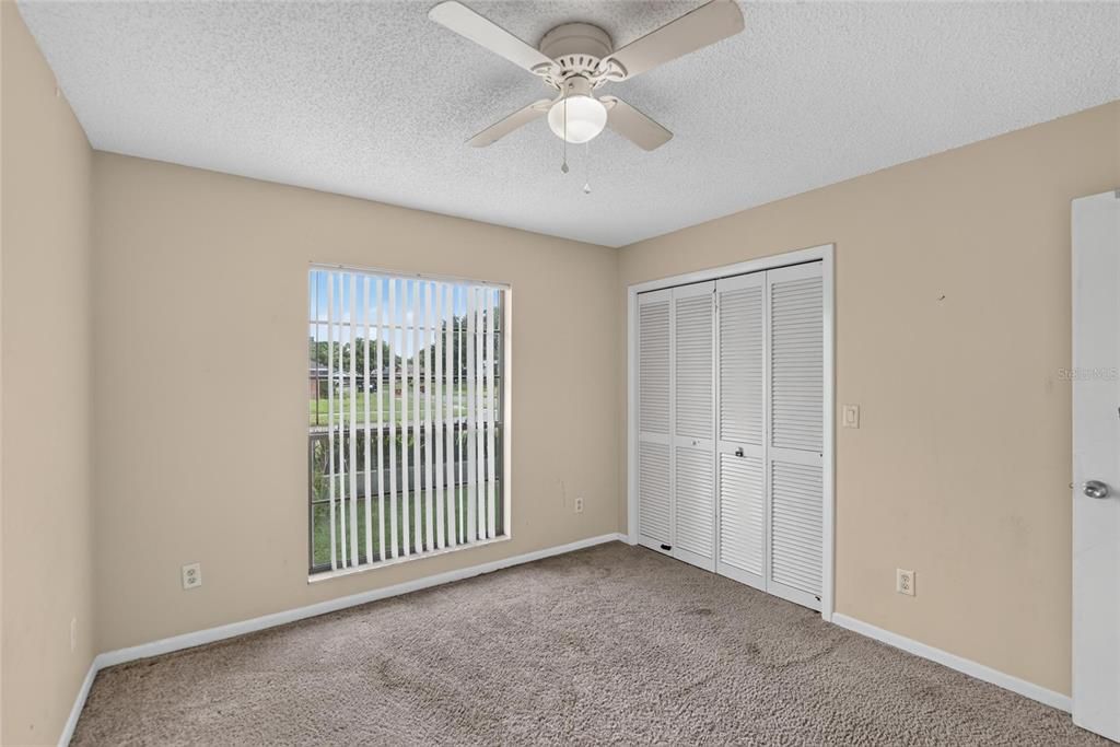 For Sale: $345,000 (4 beds, 2 baths, 1907 Square Feet)