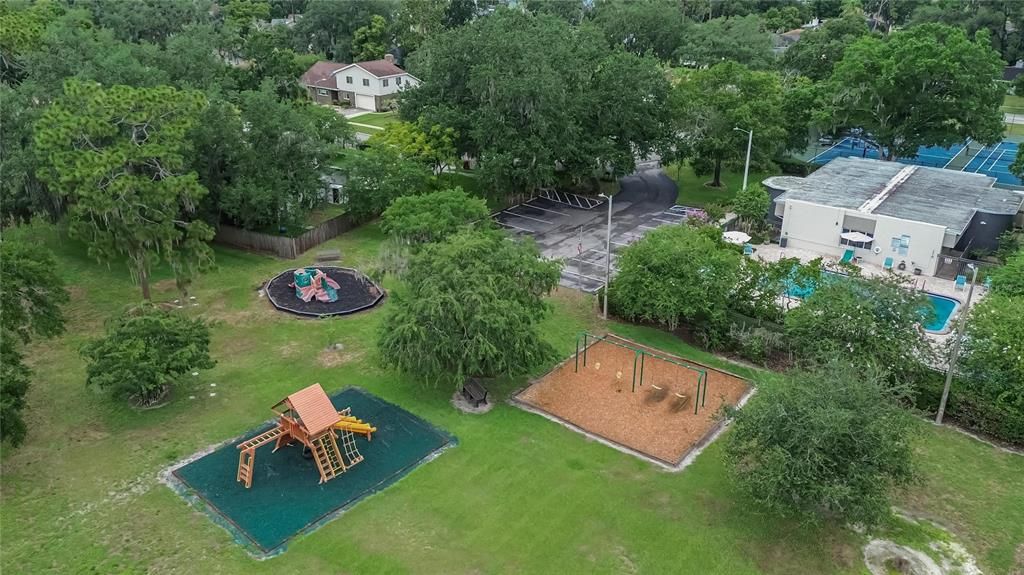 For Sale: $345,000 (4 beds, 2 baths, 1907 Square Feet)