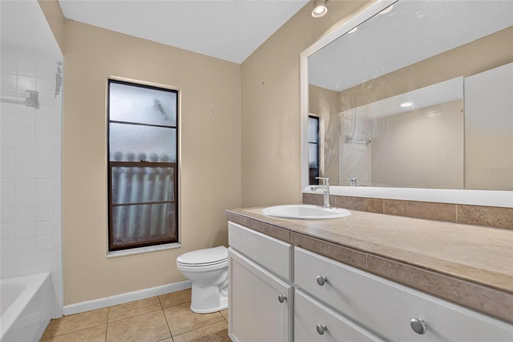 For Sale: $345,000 (4 beds, 2 baths, 1907 Square Feet)