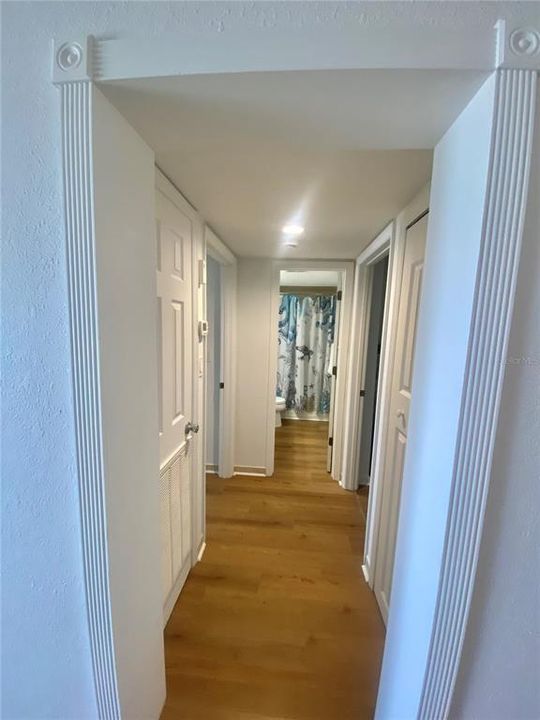 For Sale: $1,225,000 (2 beds, 2 baths, 1299 Square Feet)